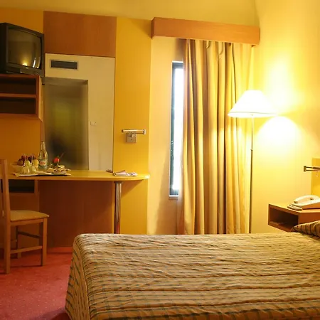 Hotel Flag 3*